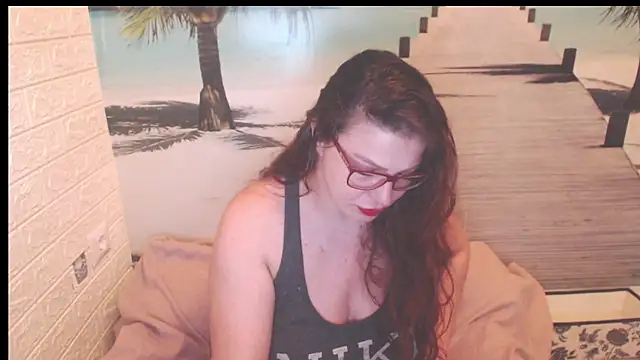 Queen  Natasha online show from 26, 11, 2025