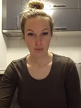 MaviePearl online show from 28, 2, 2025