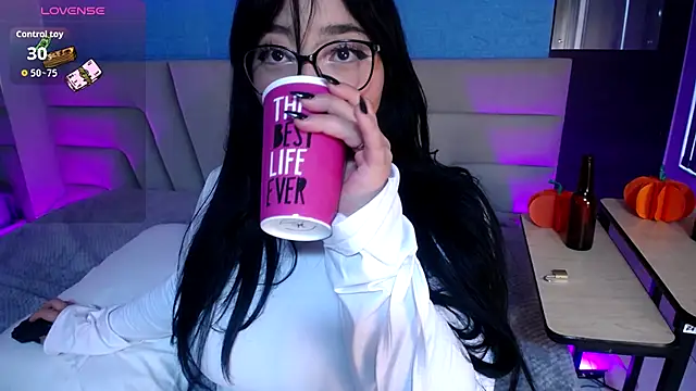 Miss Loise online show from 28, 9, 2025