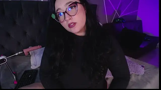 Miss Loise online show from 4, 3, 2025