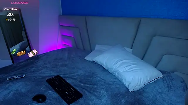 Miss Loise online show from 23, 9, 2025