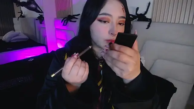 Miss Loise online show from 31, 10, 2025