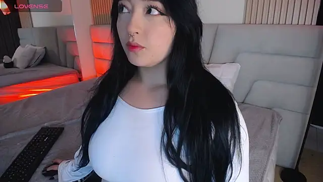 Miss Loise online show from 30, 11, 2025