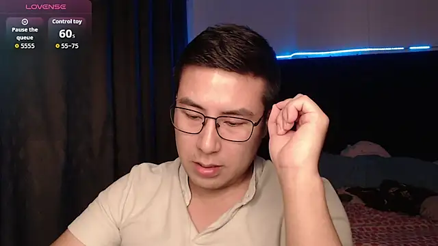 andrewmhilton  online show from 21, 12, 2025