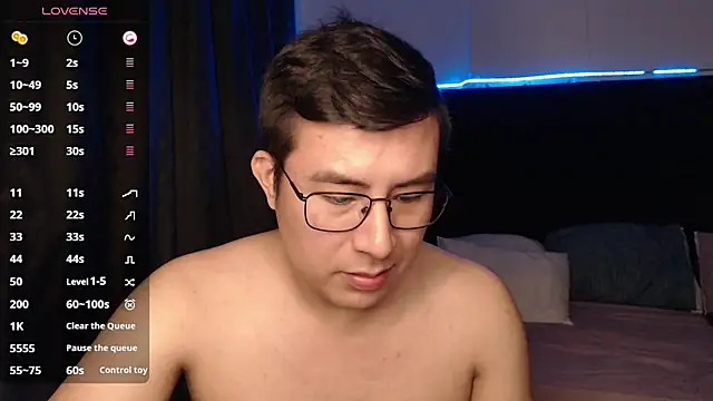 andrewmhilton  online show from 13, 11, 2025