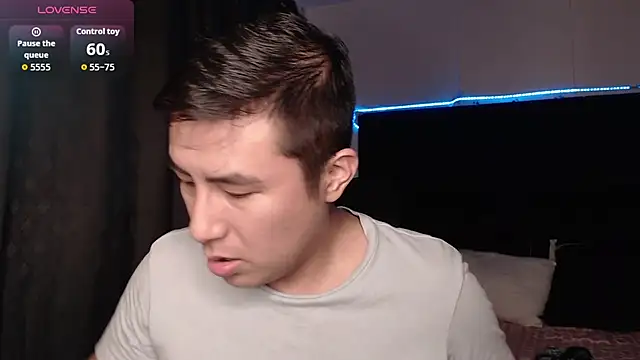 Snapshot of andrewmhilton_ chatting on 14, 2, 2026 andrewmhilton online show from 14, 2, 2026