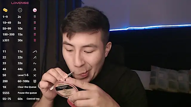 andrewmhilton  online show from 19, 9, 2025