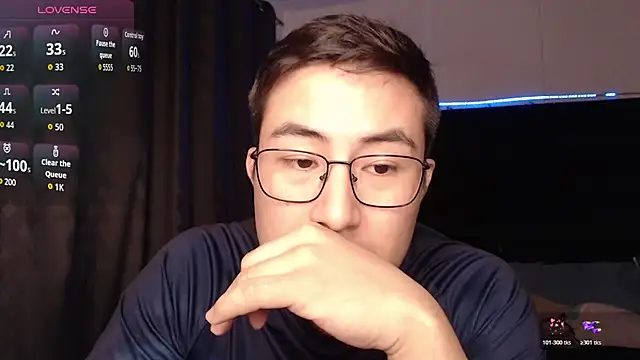 Snapshot of andrewmhilton_ chatting on 7, 2, 2026 andrewmhilton online show from 7, 2, 2026