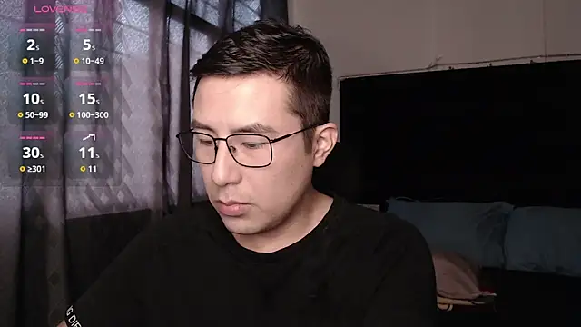 Snapshot of andrewmhilton_ chatting on 4, 2, 2026 andrewmhilton online show from 4, 2, 2026