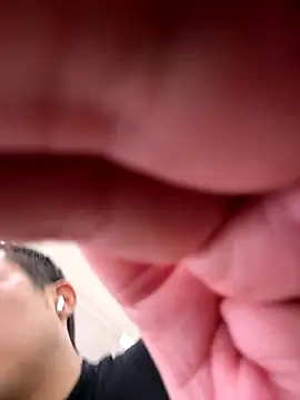 andrewmhilton  online show from 10, 9, 2025