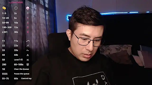 andrewmhilton  online show from 8, 11, 2025