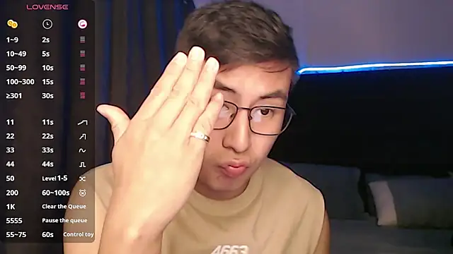 andrewmhilton  online show from 28, 9, 2025