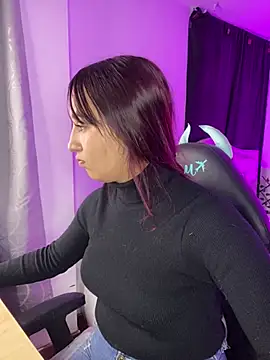  Tammyy online show from 11, 3, 2025