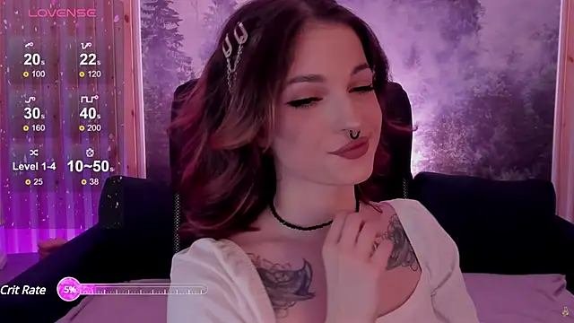 Snapshot of BratzieDarsie chatting on 8, 3, 2025 BratzieDarsie online show from 8, 3, 2025