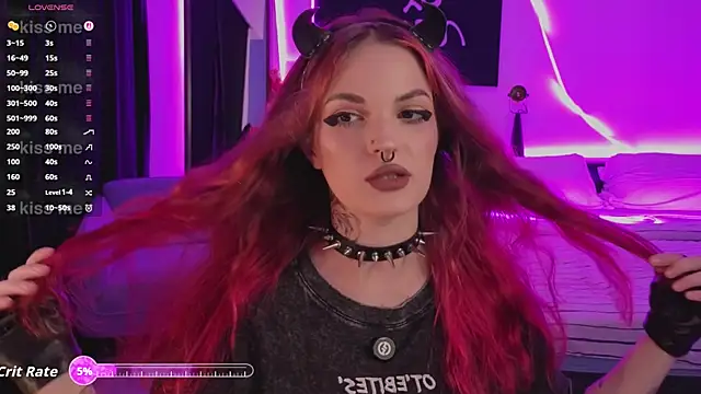 BratzieDarsie online show from 25, 3, 2026