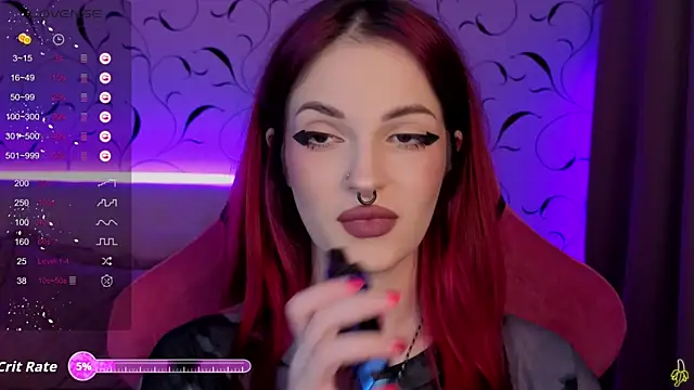 Snapshot of BratzieDarsie chatting on 5, 12, 2025 BratzieDarsie online show from 5, 12, 2025