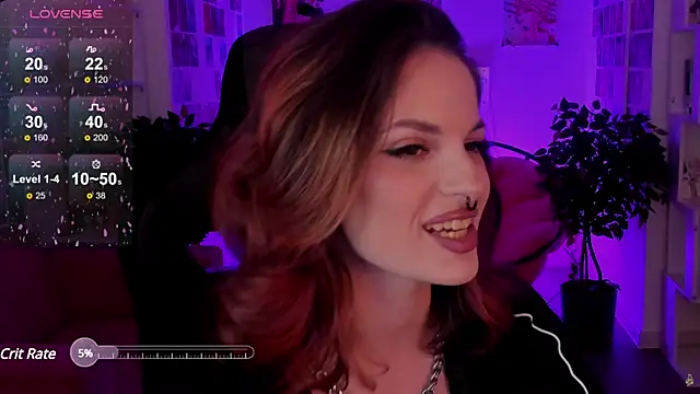 Snapshot of BratzieDarsie chatting on 7, 3, 2025 BratzieDarsie online show from 7, 3, 2025