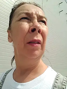 Snapshot of Celine_Faer1 chatting on 28, 5, 2026 Celine Faer1 online show from 28, 5, 2026
