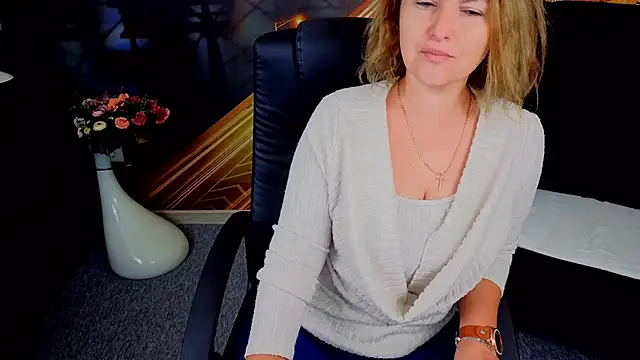 EmmaxPark online show from 23, 10, 2025