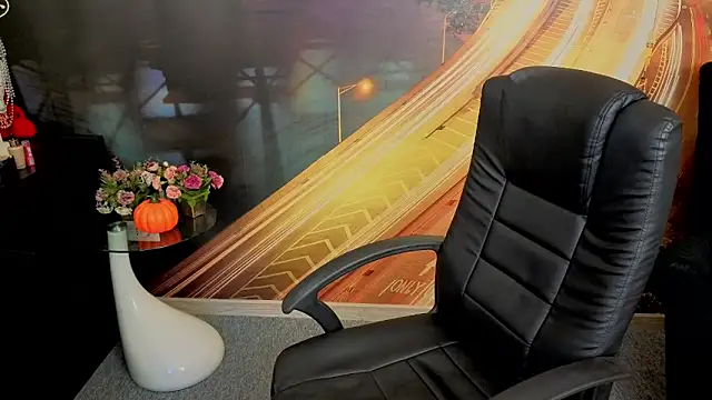 EmmaxPark online show from 7, 4, 2026