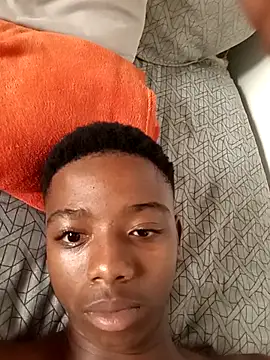 Snapshot of BLACK_BOTTOM03 chatting on 28, 11, 2025 BLACK BOTTOM03 online show from 28, 11, 2025