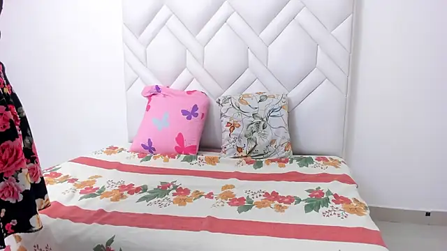 Snapshot of MatureHorny_70 chatting on 30, 10, 2025 MatureHorny 70 online show from 30, 10, 2025