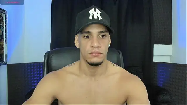 Snapshot of jhonnysnow17 chatting on 28, 6, 2026 jhonnysnow17 online show from 28, 6, 2026