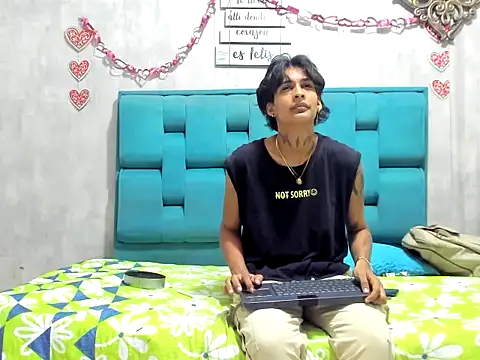 chicamir22 online show from 11, 11, 2025