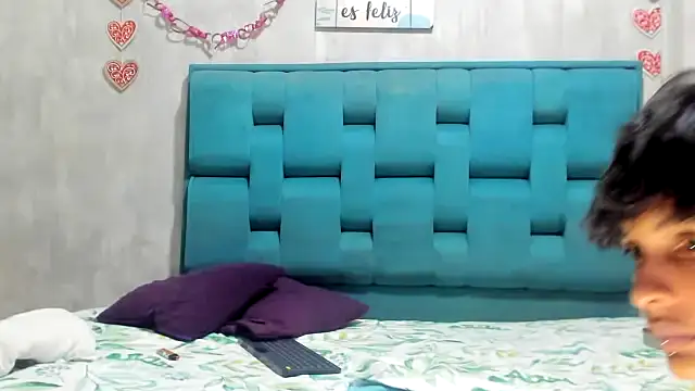 chicamir22 online show from 4, 11, 2025