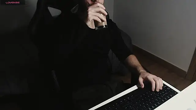 cutehairymacho online show from 2, 3, 2025