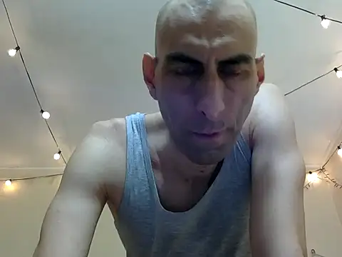 HandsomeAlfie online show from 5, 10, 2025