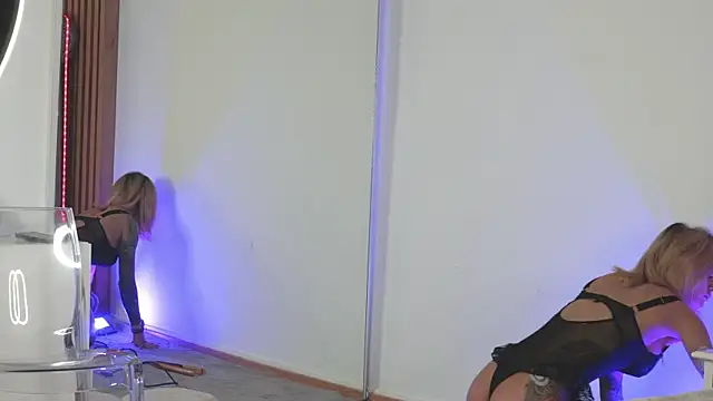 TiffanyMaze online show from 10, 4, 2026