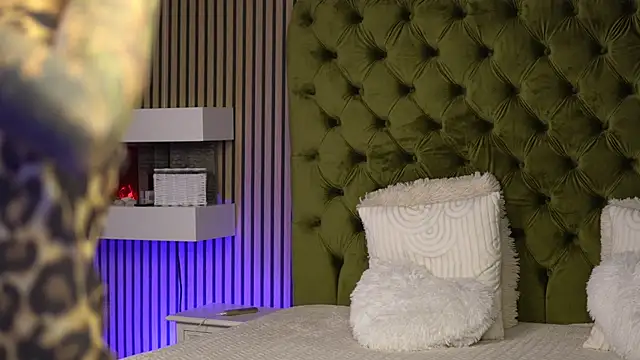 TiffanyMaze online show from 2, 10, 2025