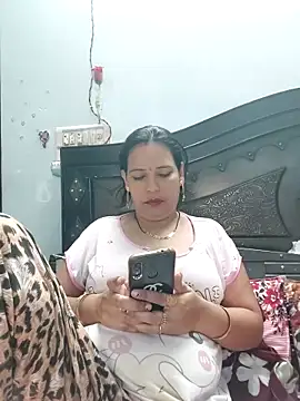 Snapshot of Poojabhabi101 chatting on 25, 9, 2025 Poojabhabi101 online show from 25, 9, 2025