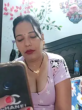 Snapshot of Poojabhabi101 chatting on 25, 10, 2025 Poojabhabi101 online show from 25, 10, 2025