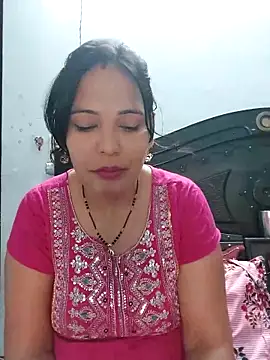 Snapshot of Poojabhabi101 chatting on 13, 10, 2025 Poojabhabi101 online show from 13, 10, 2025