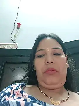 Snapshot of Poojabhabi101 chatting on 15, 9, 2025 Poojabhabi101 online show from 15, 9, 2025