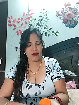 Snapshot of Poojabhabi101 chatting on 28, 11, 2025 Poojabhabi101 online show from 28, 11, 2025