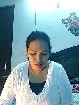 Poojabhabi101 online show from 8, 1, 2026