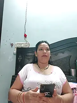 Snapshot of Poojabhabi101 chatting on 1, 10, 2025 Poojabhabi101 online show from 1, 10, 2025