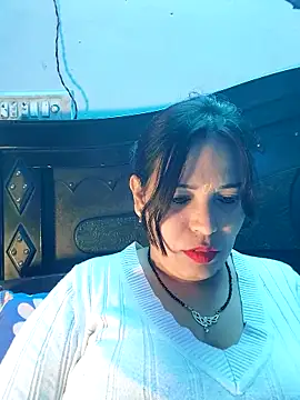 Poojabhabi101 online show from 4, 2, 2026