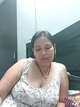 Poojabhabi101 online show from 14, 3, 2026