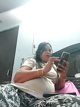 Snapshot of Poojabhabi101 chatting on 7, 3, 2025 Poojabhabi101 online show from 7, 3, 2025