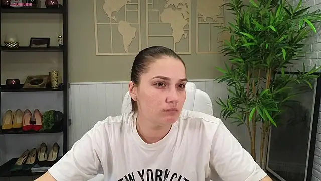 SelineSole online show from 6, 3, 2025