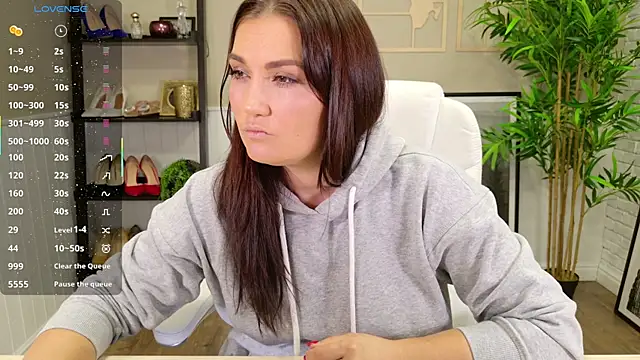 SelineSole online show from 24, 9, 2025