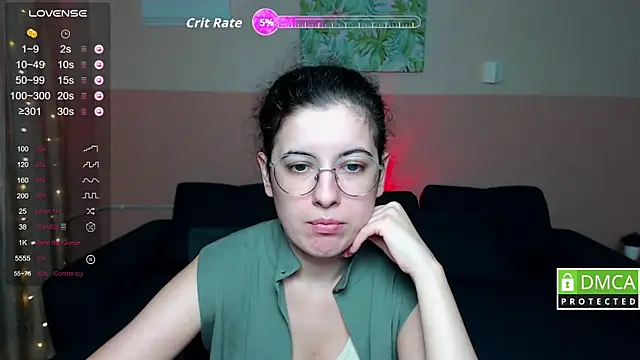 Snapshot of Aminabeatris chatting on 1, 12, 2025 Aminabeatris online show from 1, 12, 2025