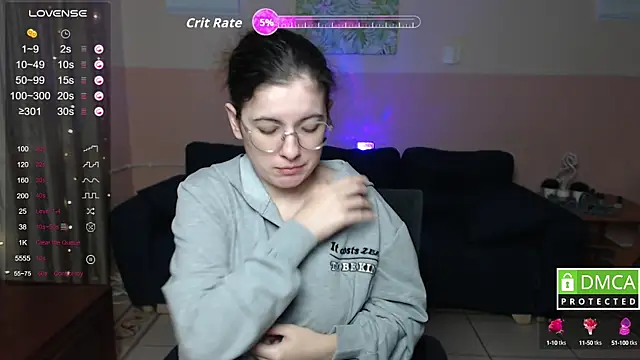 Snapshot of Aminabeatris chatting on 15, 10, 2025 Aminabeatris online show from 15, 10, 2025