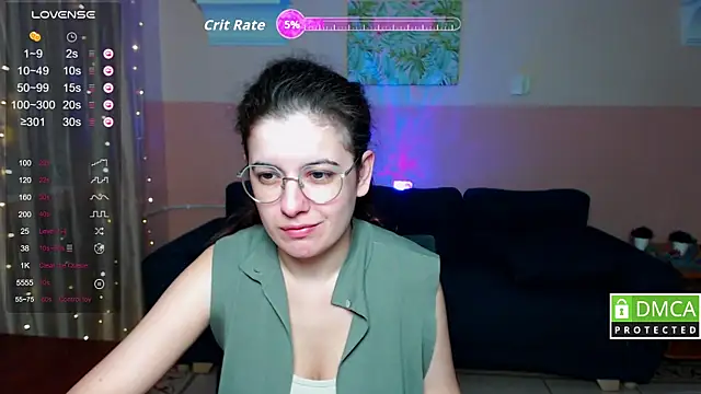 Snapshot of Aminabeatris chatting on 18, 11, 2025 Aminabeatris online show from 18, 11, 2025