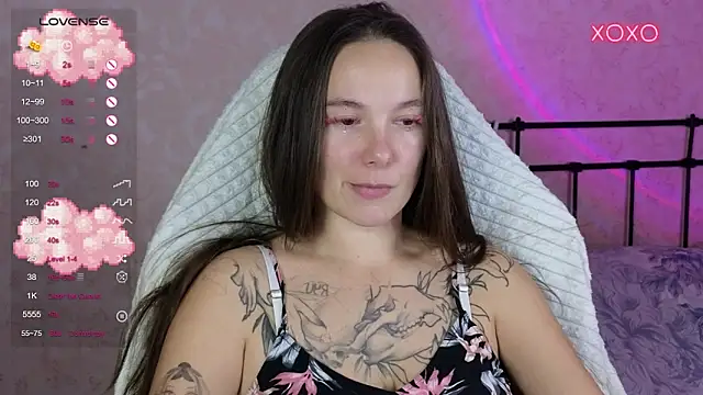 lil luna x online show from 5, 10, 2025