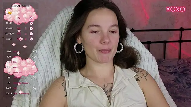 lil luna x online show from 15, 10, 2025